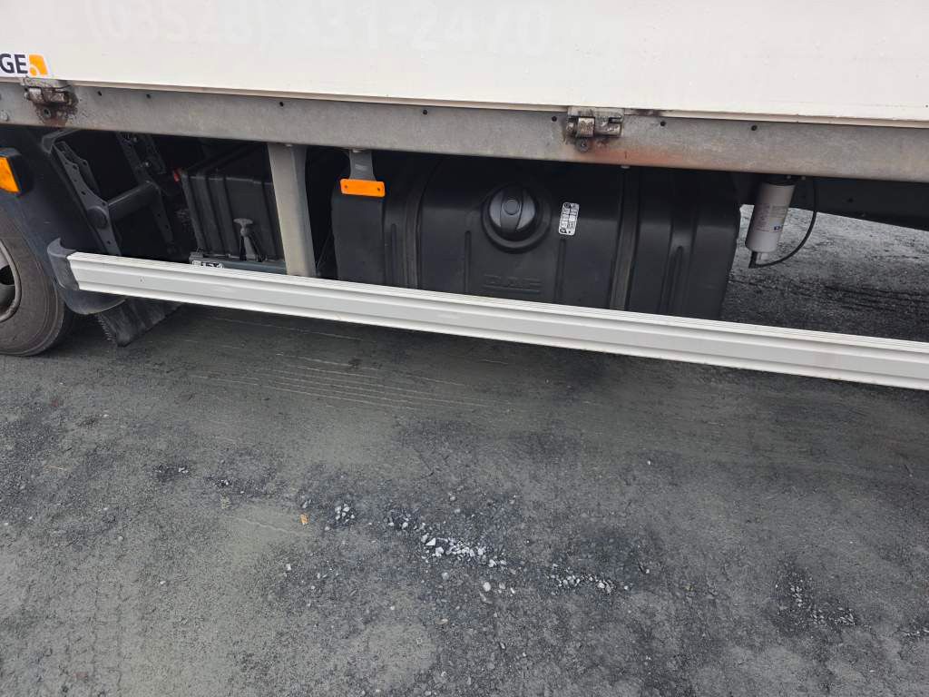 Fahrzeugabbildung DAF LF 170 Gardine, wie neu, nur 82 TKM Original !