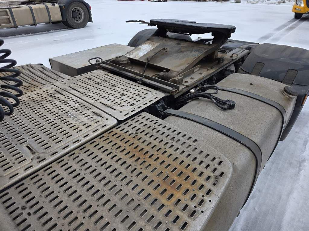 Fahrzeugabbildung DAF XF 510 LL, ZF Intarder,Hubsattelkupl,Standklima