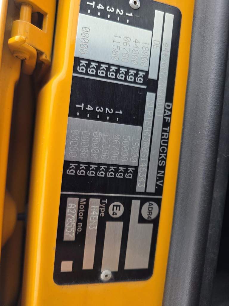 Fahrzeugabbildung DAF XF 510 LL, ZF Intarder,Hubsattelkupl,Standklima