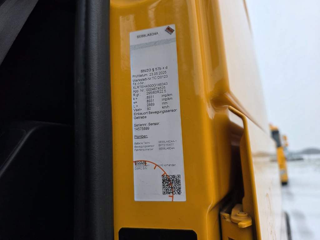 Fahrzeugabbildung DAF XF 510 LL, ZF Intarder,Hubsattelkupl,Standklima