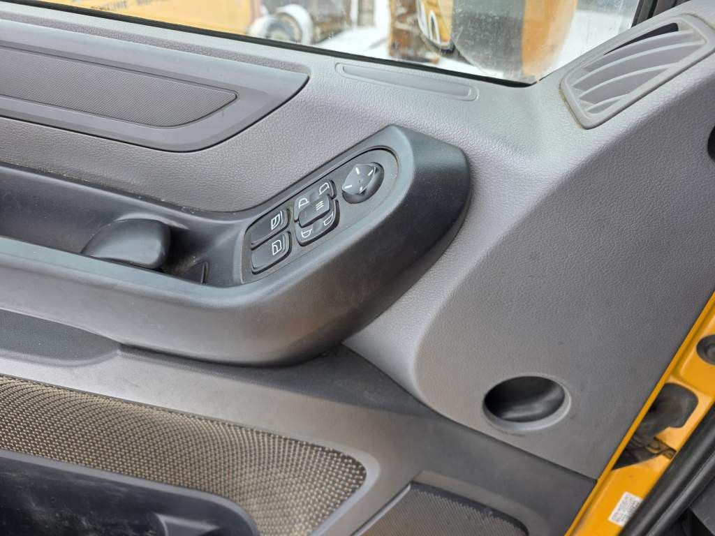 Fahrzeugabbildung DAF XF 510 LL, ZF Intarder,Hubsattelkupl,Standklima