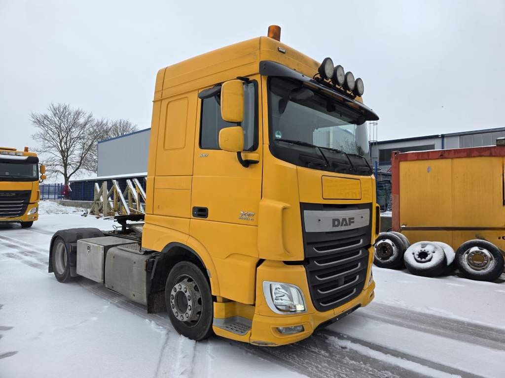 Fahrzeugabbildung DAF XF 510 LL, ZF Intarder,Hubsattelkupl,Standklima