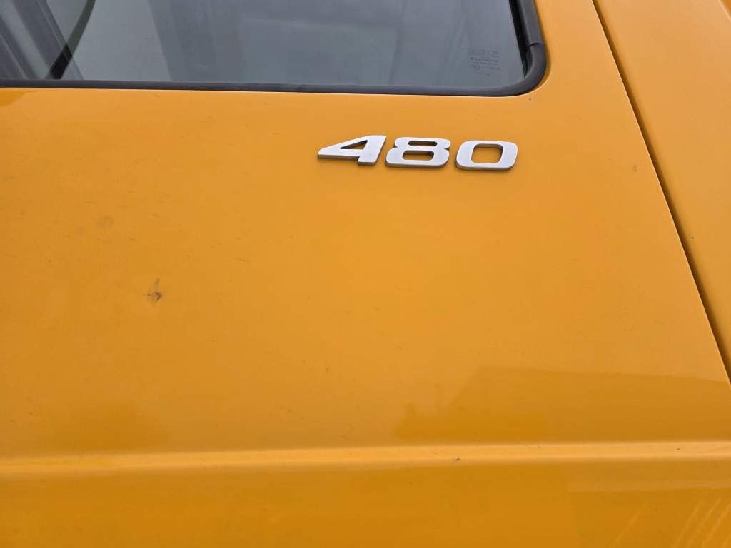 Fahrzeugabbildung DAF XF 480, SC, ZF Intarder, Handschalter,Standklima