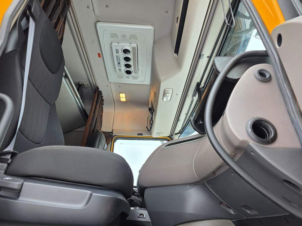 Fahrzeugabbildung DAF XF 480, SC, ZF Intarder, Handschalter,Standklima