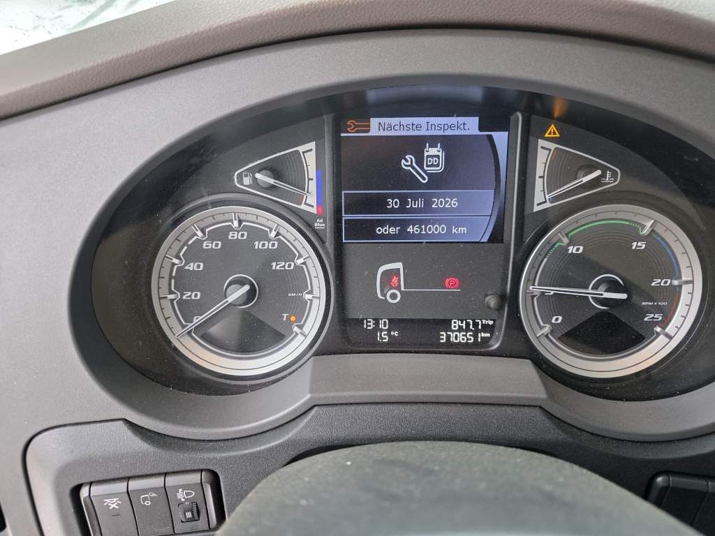 Fahrzeugabbildung DAF XF 480, SC, ZF Intarder, Handschalter,Standklima