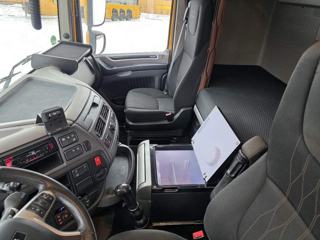 Fahrzeugabbildung DAF XF 480, SC, ZF Intarder, Handschalter,Standklima