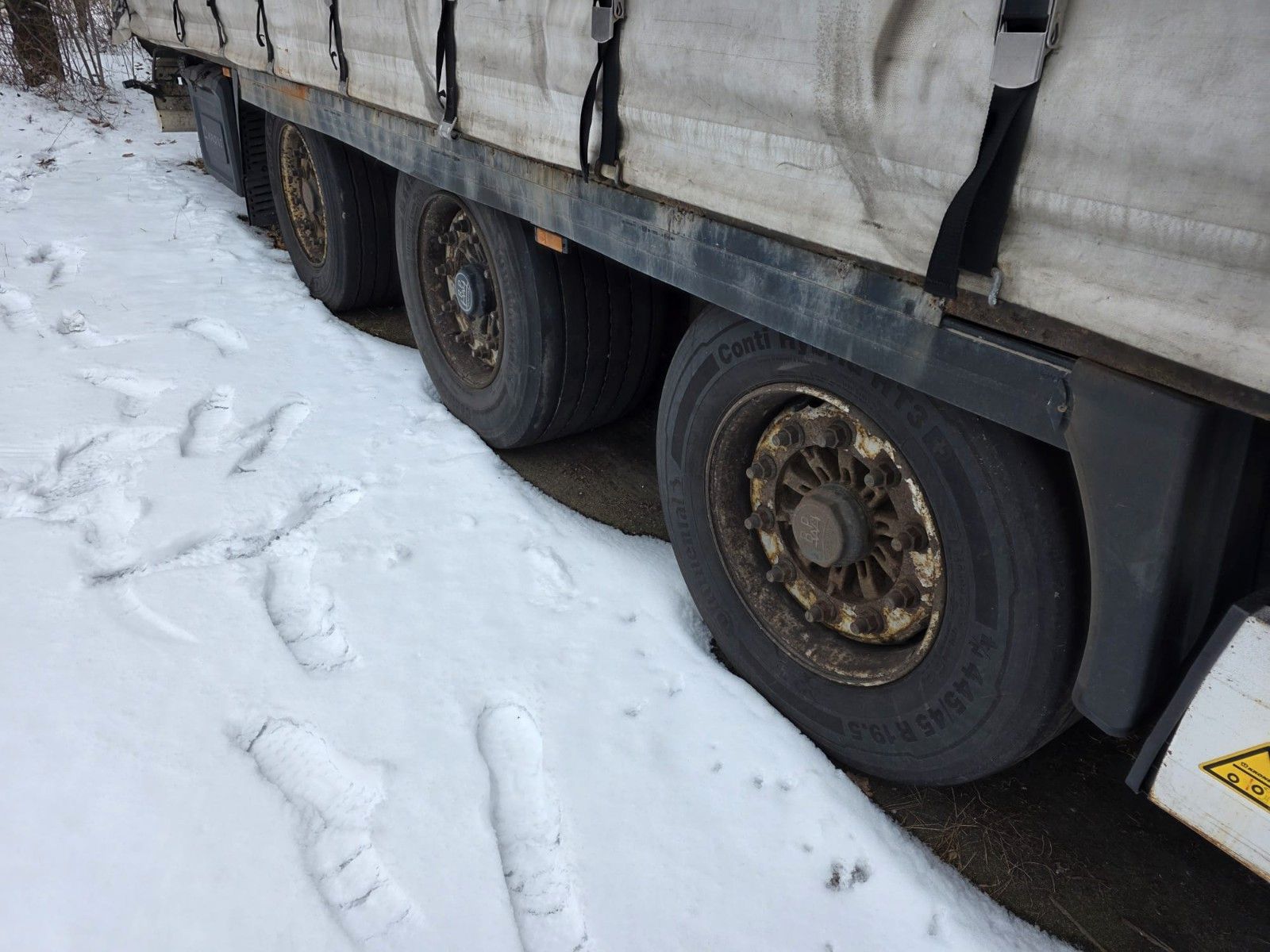 Fahrzeugabbildung Krone Gardine Lowliner, Joloda-Schienen, Hubdach