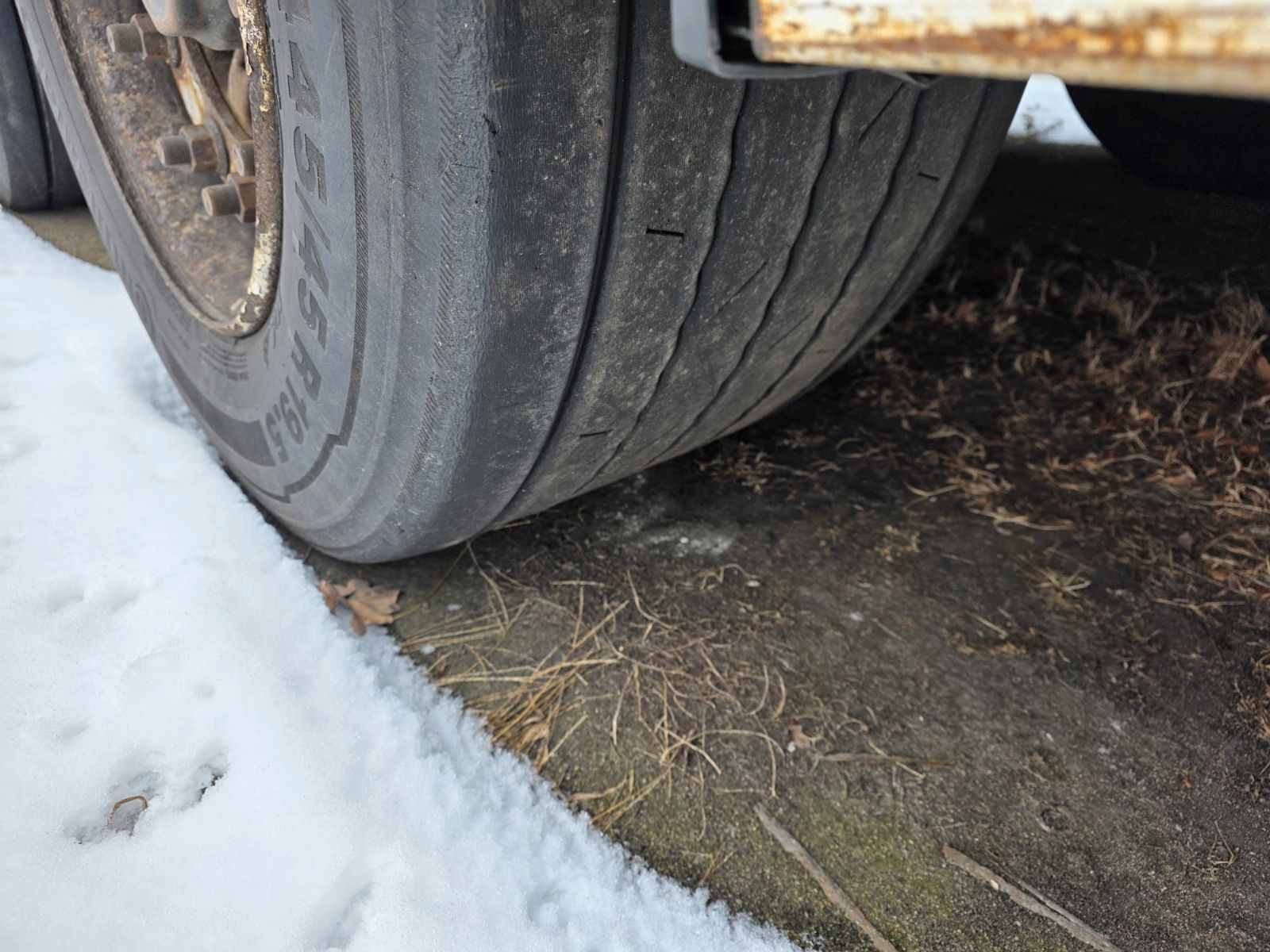Fahrzeugabbildung Krone Gardine Lowliner, Joloda-Schienen, Hubdach