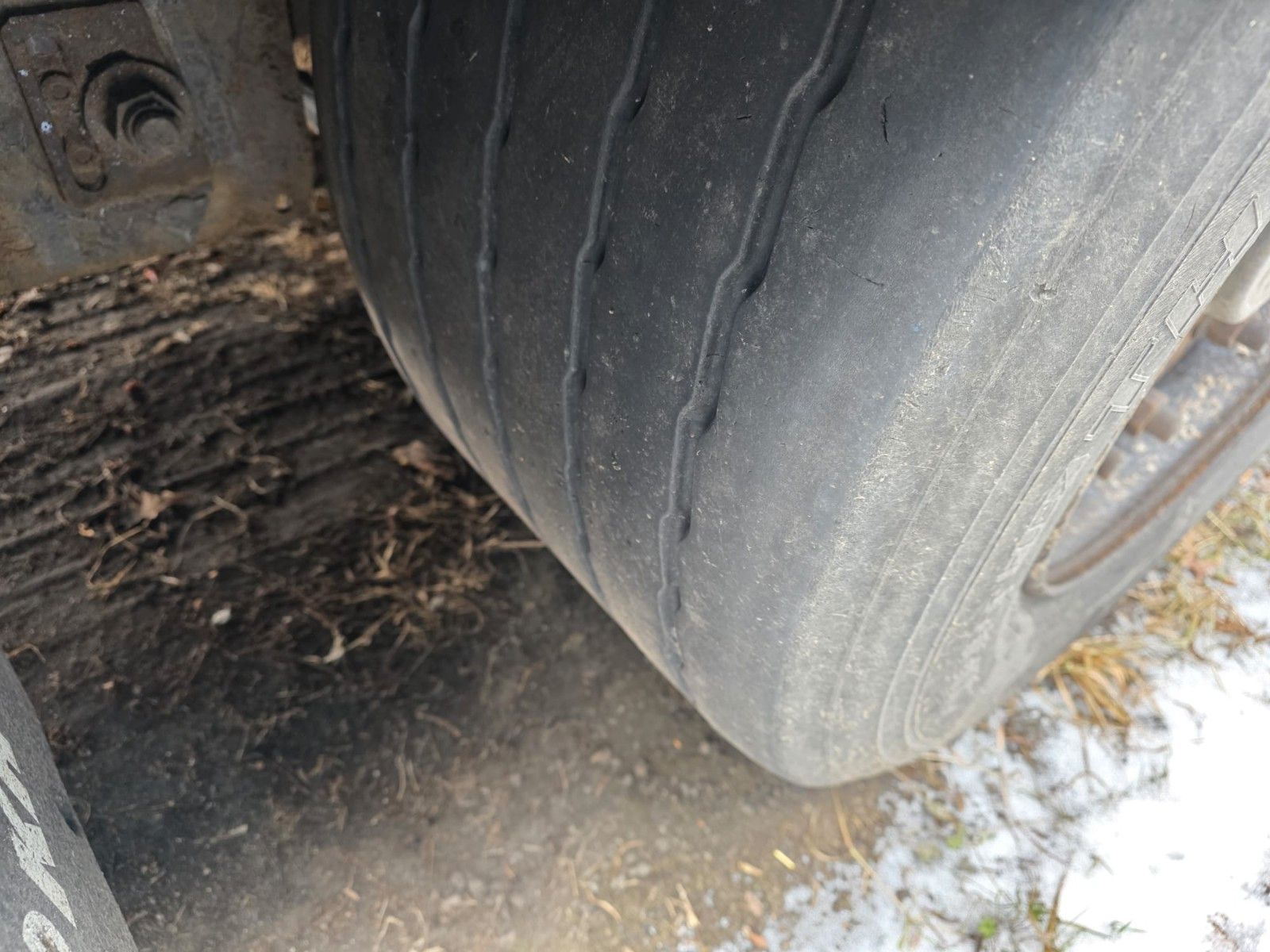 Fahrzeugabbildung Krone Gardine Lowliner, Joloda-Schienen, Hubdach