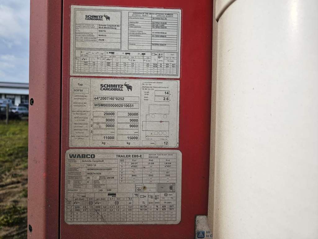 Fahrzeugabbildung Schmitz Cargobull Tiefkühler City, 2. Achse drehbar, Carrier 1550