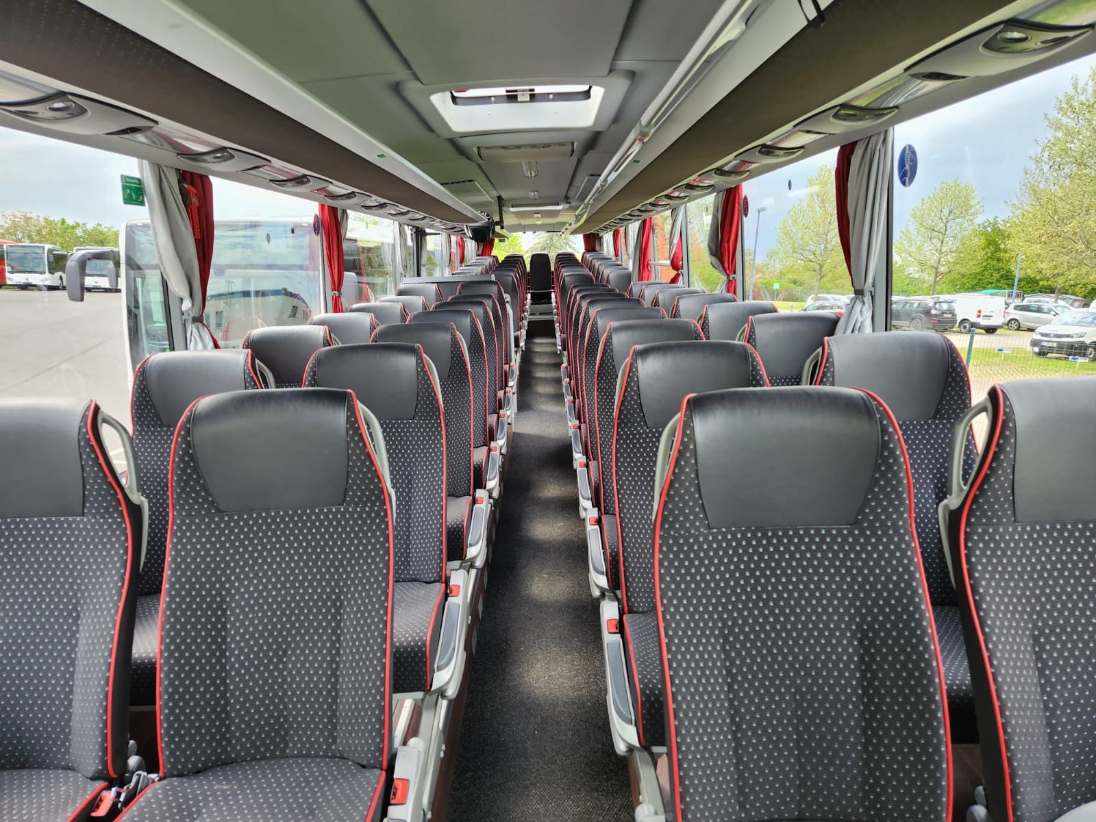 Fahrzeugabbildung Setra S419 UL Reisebus/Überlandbus, 69+2+1,ZF Inatrder
