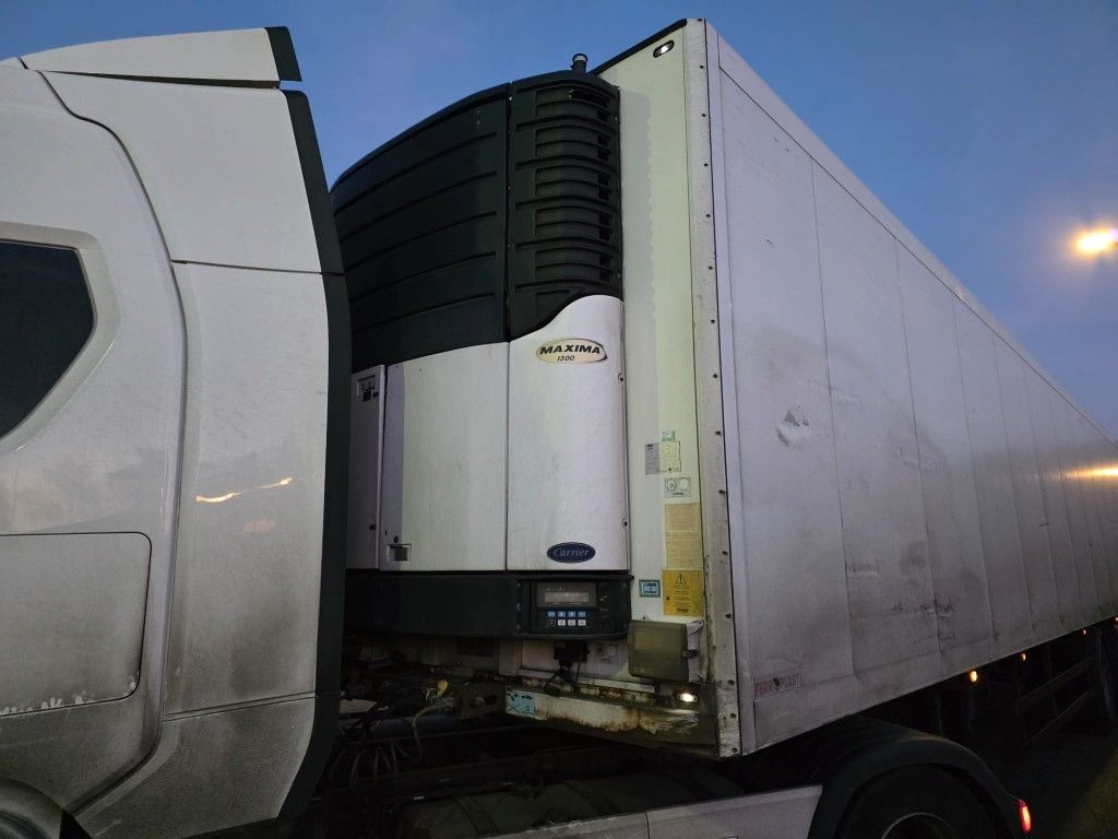 Fahrzeugabbildung Schmitz Cargobull City Tiefkühler, 2. Achs drehbar, 3 to Ladebordw