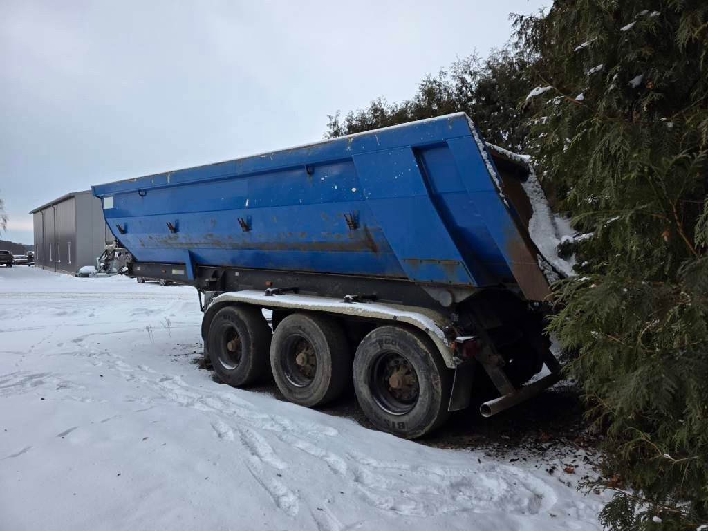 Fahrzeugabbildung Meiller Stahlmulde MHKS 41/3-S, Schütte, Liftachse