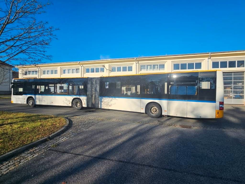 Fahrzeugabbildung MAN Lions City Gelenkbus, Retarder, TÜV 08/2026