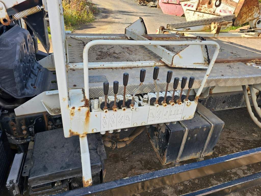 Fahrzeugabbildung FUSO 7C15 Palfinger Absetzer