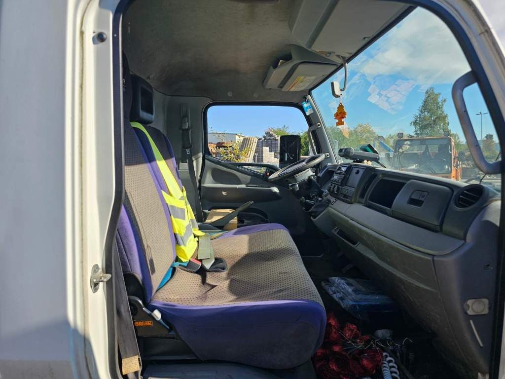 Fahrzeugabbildung FUSO 7C15 Palfinger Absetzer