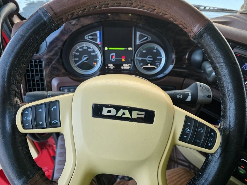 Fahrzeugabbildung DAF XF 530 SSC LL ZF Intarder, Leder, Standklima