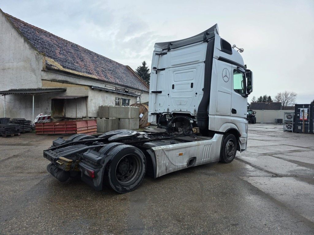 Fahrzeugabbildung Mercedes-Benz 1853 LS LL,Retarder,Vollspoiler,Hubsattelkuppl.