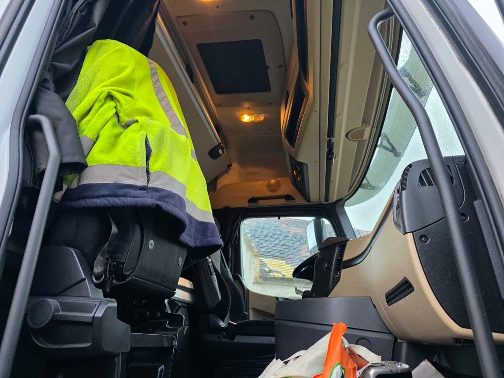 Fahrzeugabbildung Mercedes-Benz 1853 LS LL,Retarder,Vollspoiler,Hubsattelkuppl.