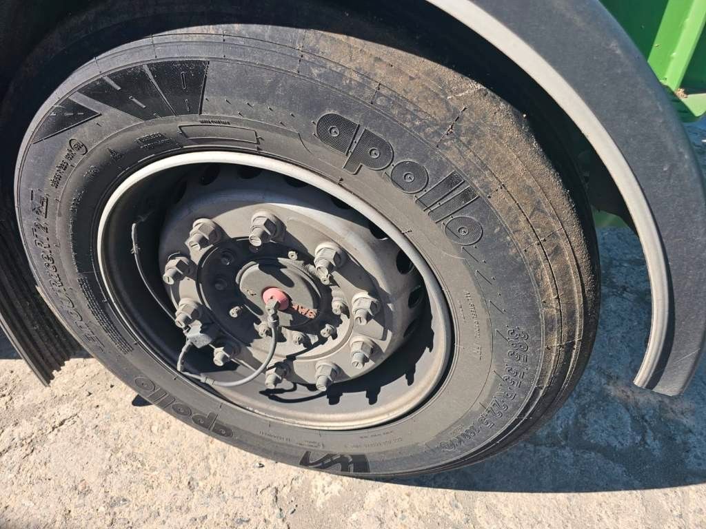 Fahrzeugabbildung Wielton Vario Containerchassis, Reifendruckkontrolle