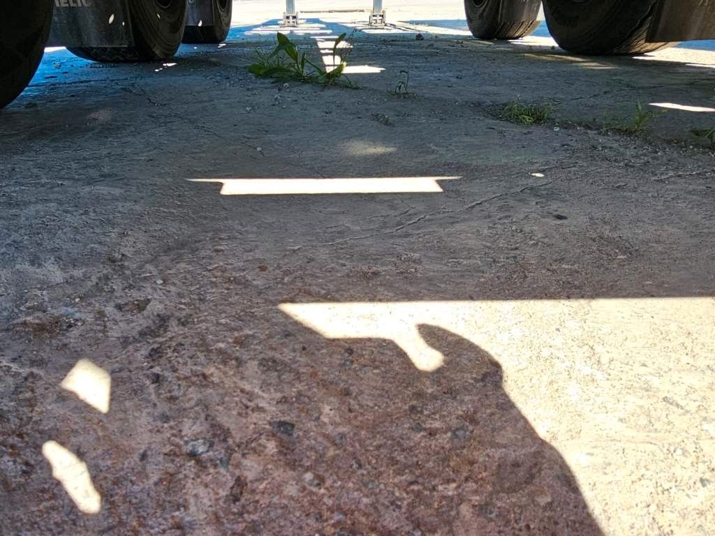 Fahrzeugabbildung Wielton Vario Containerchassis, Reifendruckkontrolle