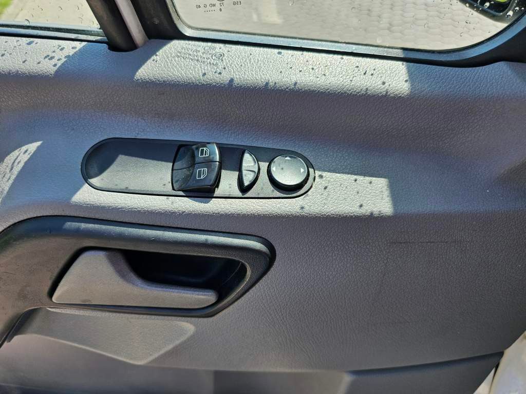 Fahrzeugabbildung Mercedes-Benz Transfer 45, Sprinter 516 CDI, hydr. Tür, 16+1