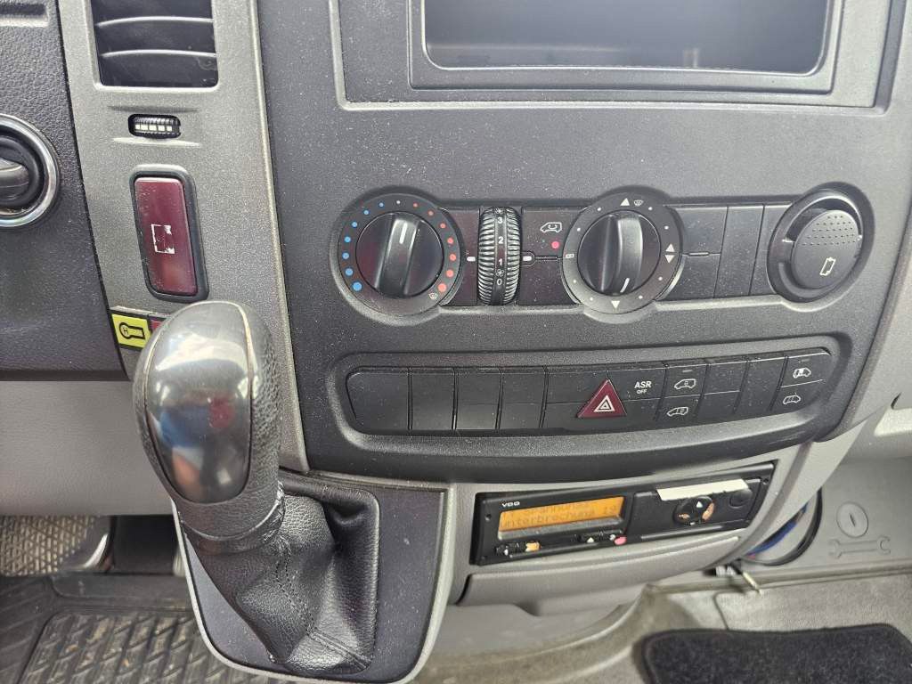 Fahrzeugabbildung Mercedes-Benz Transfer 45, Sprinter 516 CDI, hydr. Tür, 16+1