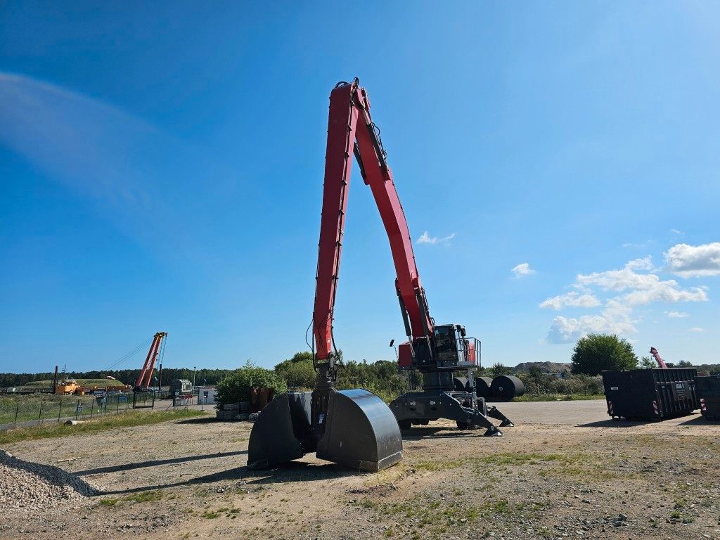 Fahrzeugabbildung Fuchs mobiler Ladekran 380/390MHL mit div.Anbaugeräten