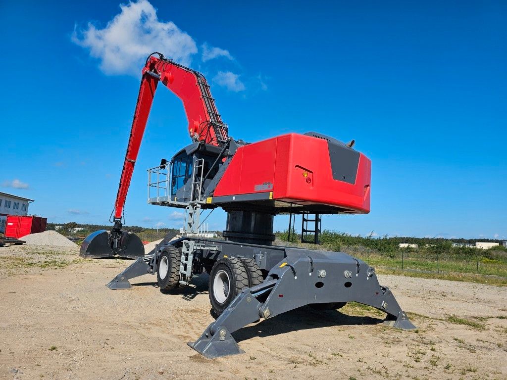 Fahrzeugabbildung Fuchs mobiler Ladekran 380/390MHL mit div.Anbaugeräten