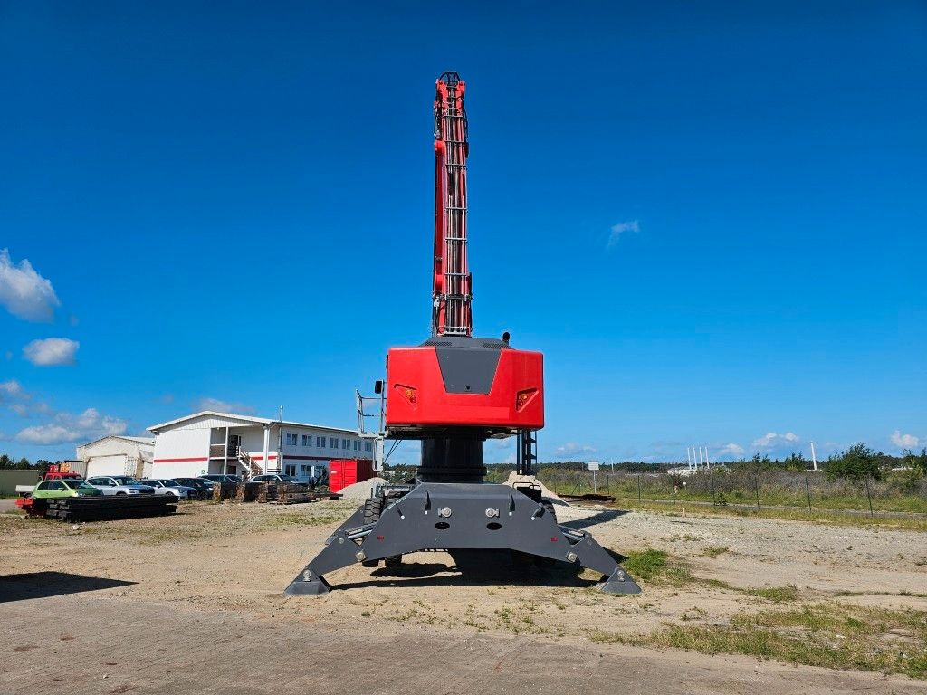 Fahrzeugabbildung Fuchs mobiler Ladekran 380/390MHL mit div.Anbaugeräten