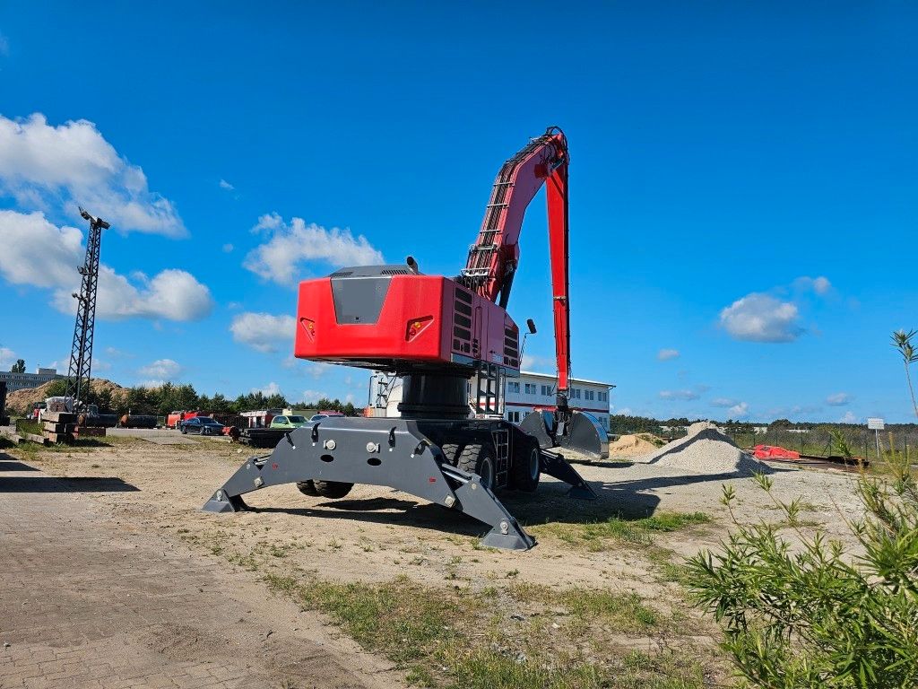 Fahrzeugabbildung Fuchs mobiler Ladekran 380/390MHL mit div.Anbaugeräten
