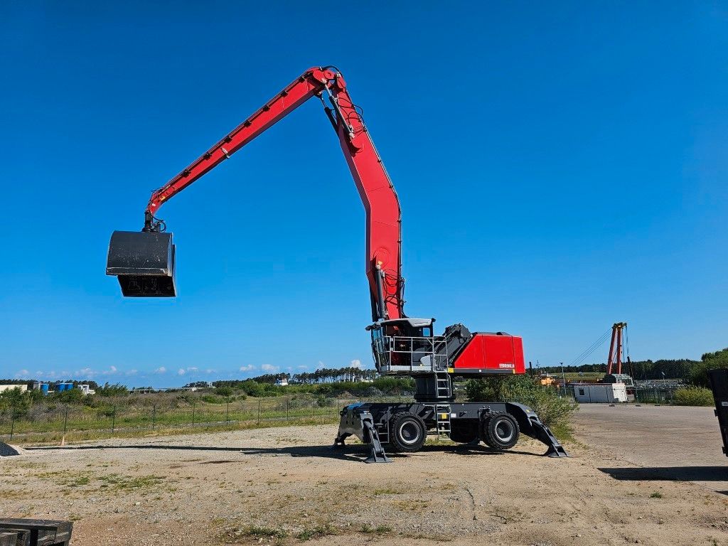 Fahrzeugabbildung Fuchs mobiler Ladekran 380/390MHL mit div.Anbaugeräten