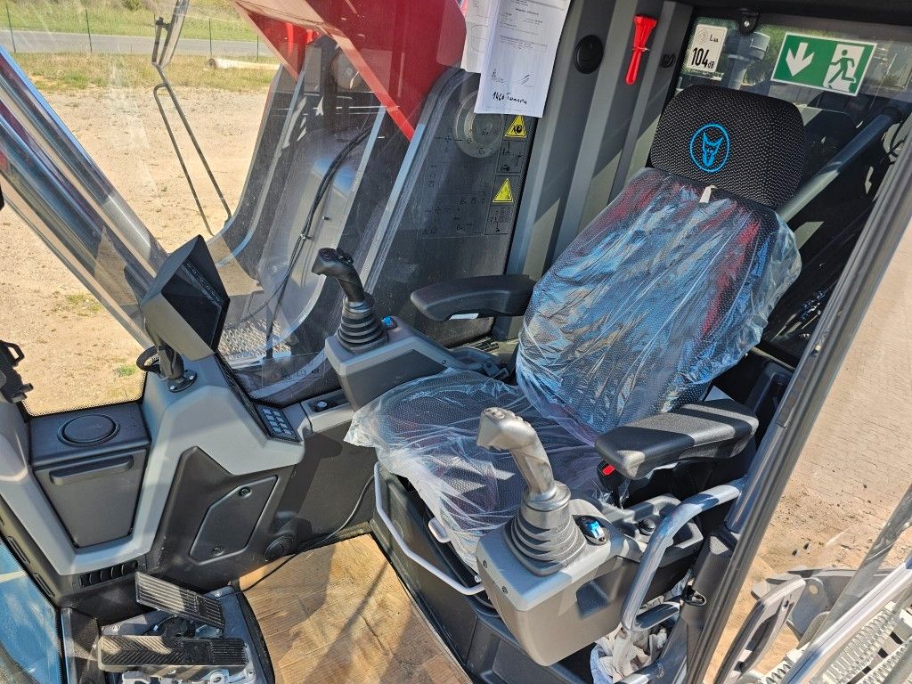 Fahrzeugabbildung Fuchs mobiler Ladekran 380/390MHL mit div.Anbaugeräten