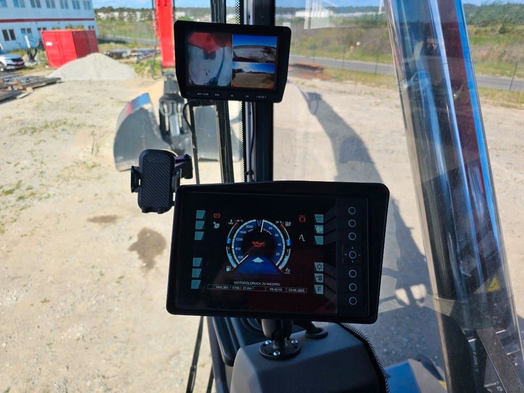 Fahrzeugabbildung Fuchs mobiler Ladekran 380/390MHL mit div.Anbaugeräten