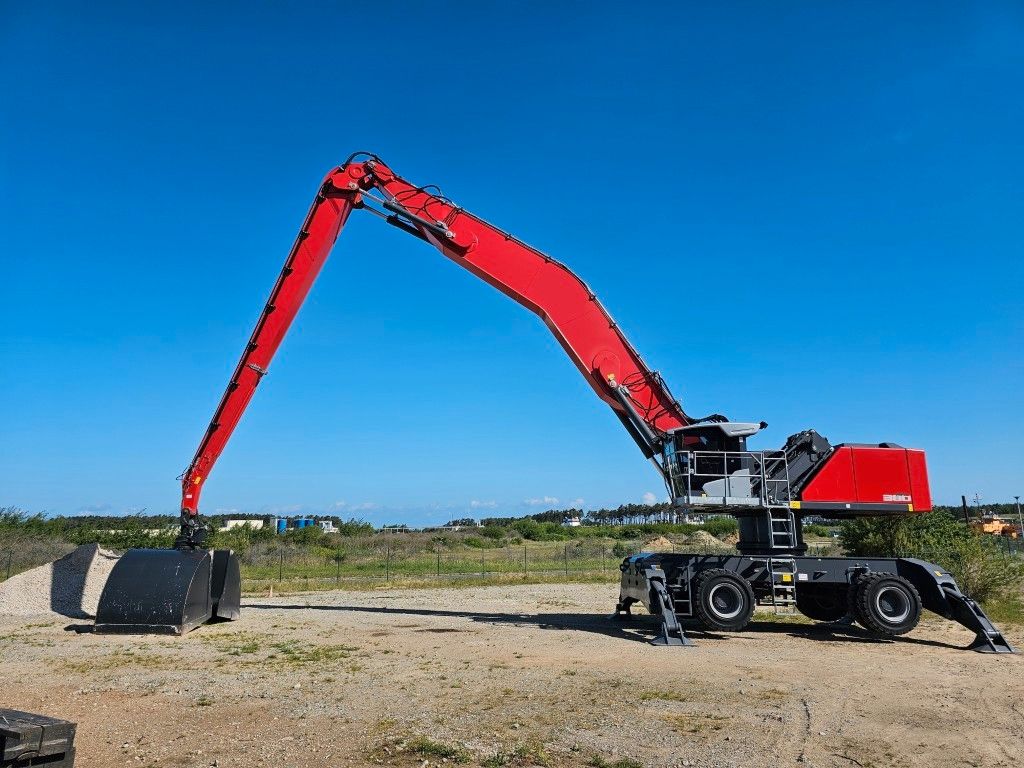 Fahrzeugabbildung Fuchs mobiler Ladekran 380/390MHL mit div.Anbaugeräten