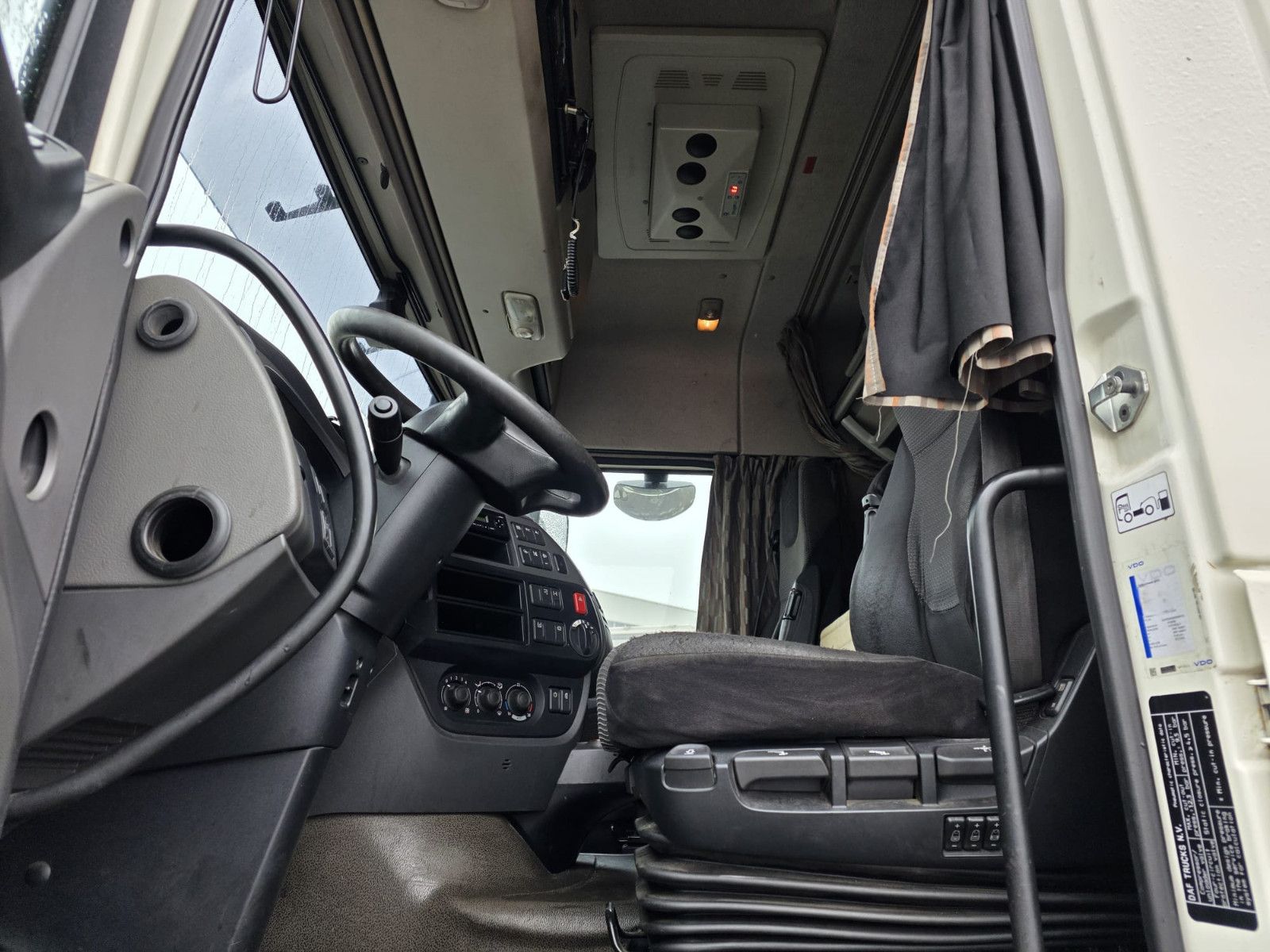 Fahrzeugabbildung DAF XF 460 SC,ZF Intarder, Standklima, Kühlschrank