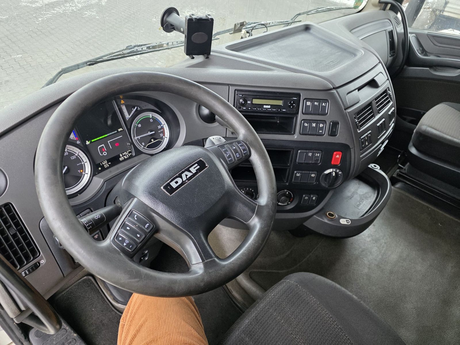 Fahrzeugabbildung DAF XF 460 SC,ZF Intarder, Standklima, Kühlschrank