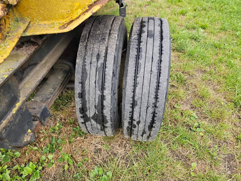 Fahrzeugabbildung Langendorf Tieflader mit Radmulden 3 Achser
