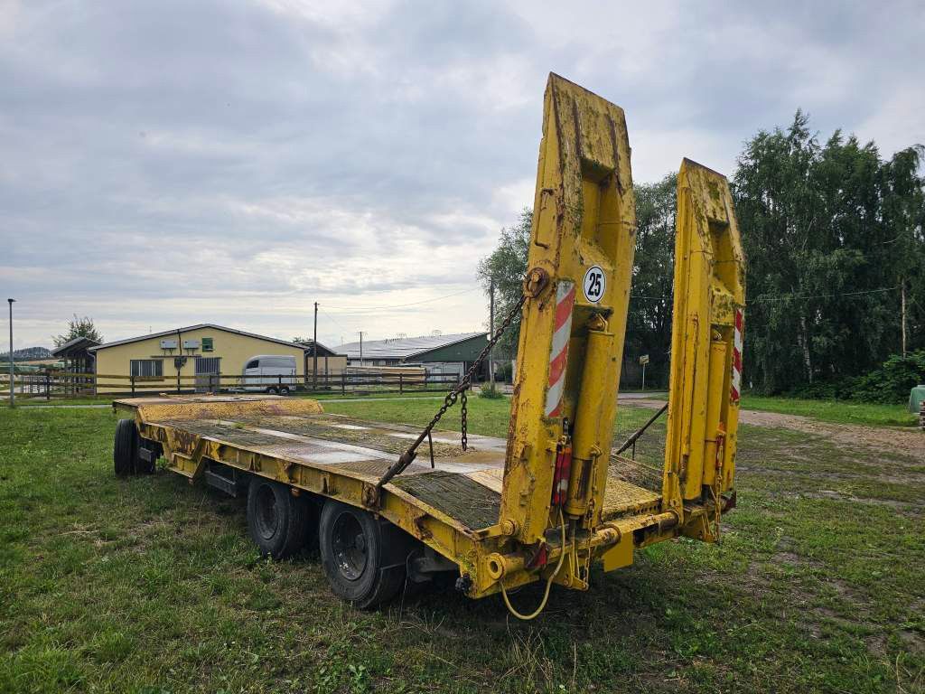 Fahrzeugabbildung Langendorf Tieflader mit Radmulden 3 Achser