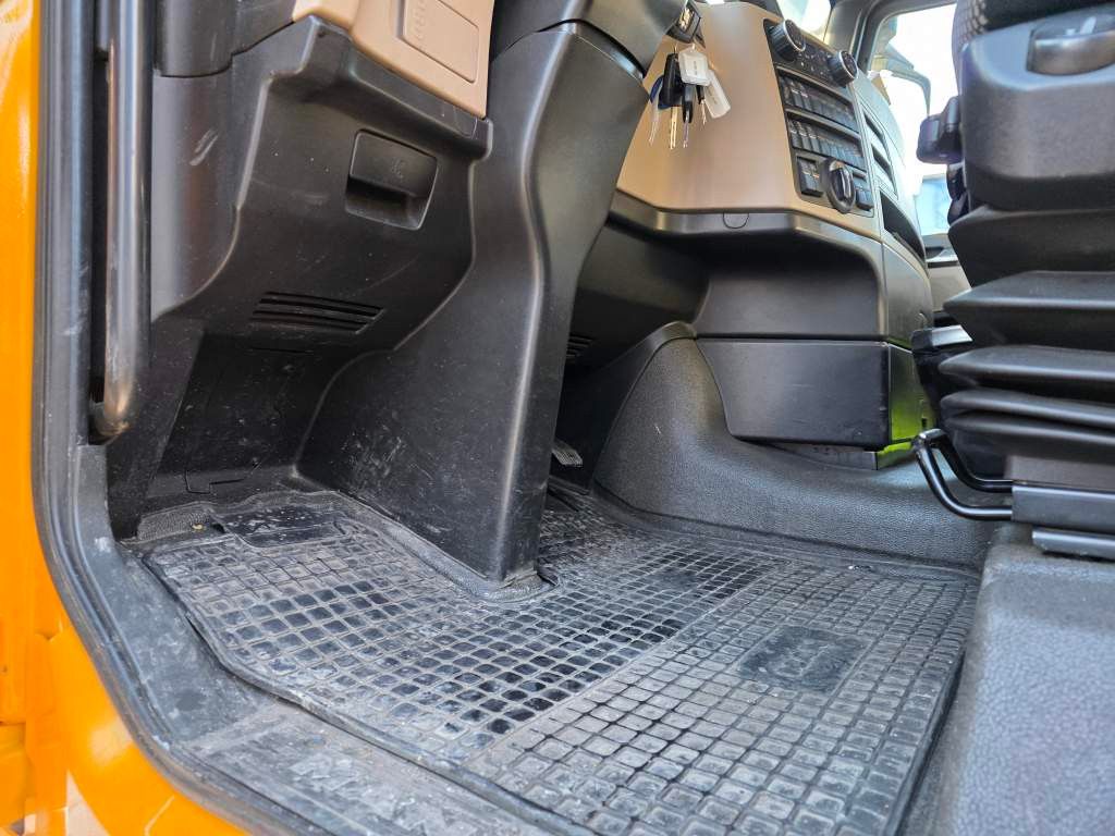 Fahrzeugabbildung MAN 18.500 TGX, Standklima, Euro 6