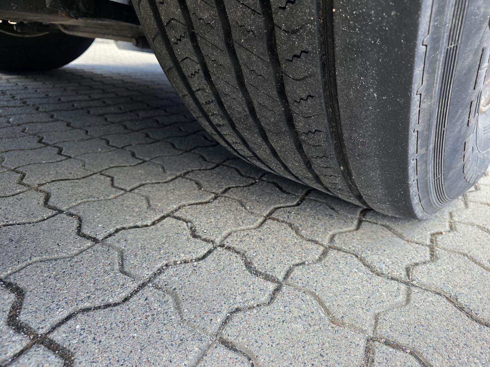 Fahrzeugabbildung MAN 18.500 TGX, Standklima, Euro 6