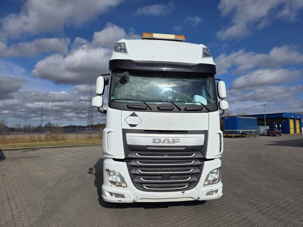 Fahrzeugabbildung DAF XF 460 SSC, Retrader, Standklima, Euro 6
