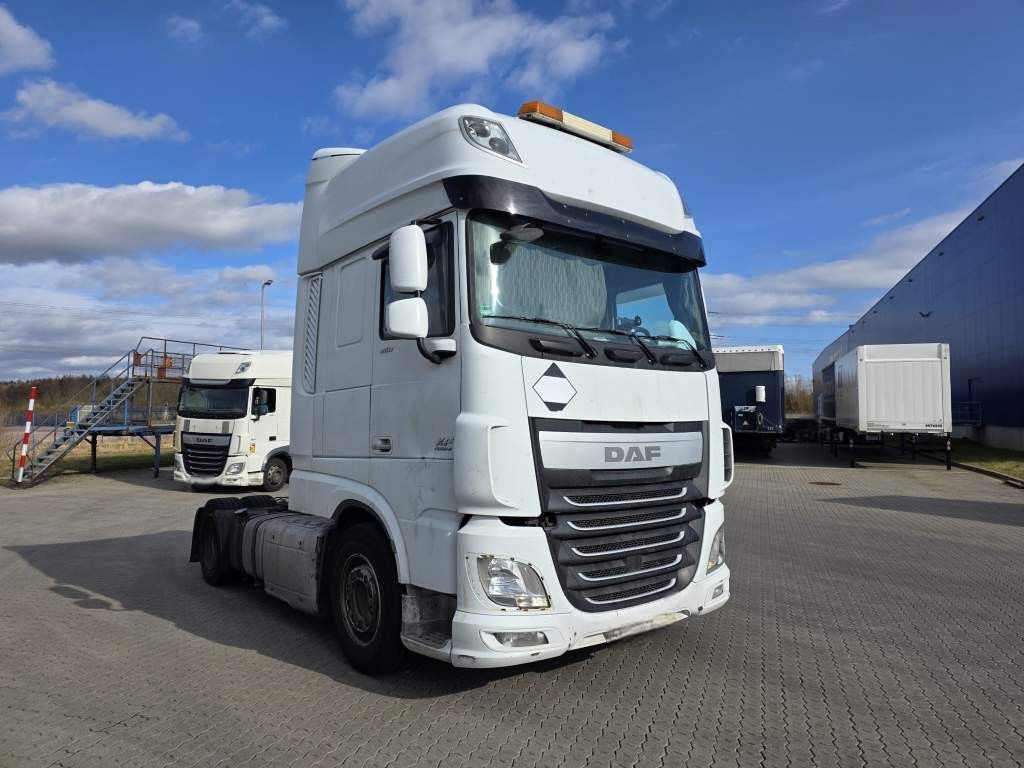 Fahrzeugabbildung DAF XF 460 SSC, Retrader, Standklima, Euro 6