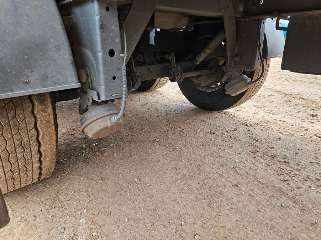 Fahrzeugabbildung Reisch 49 cbm, Pendelklappe, Lift, Lastmanometer, BPW