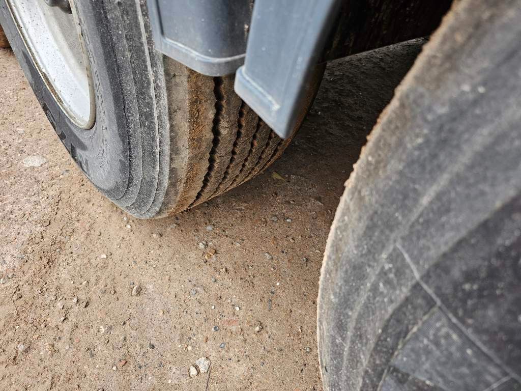 Fahrzeugabbildung Reisch 49 cbm, Pendelklappe, Lift, Lastmanometer, BPW