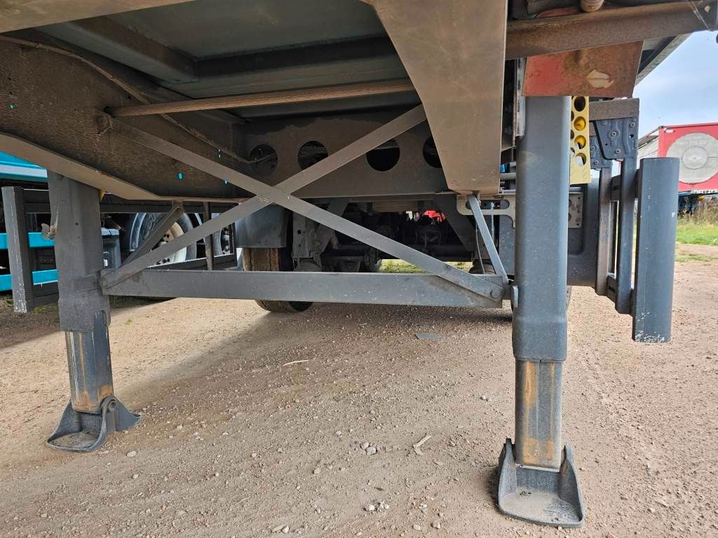 Fahrzeugabbildung Reisch 49 cbm, Pendelklappe, Lift, Lastmanometer, BPW