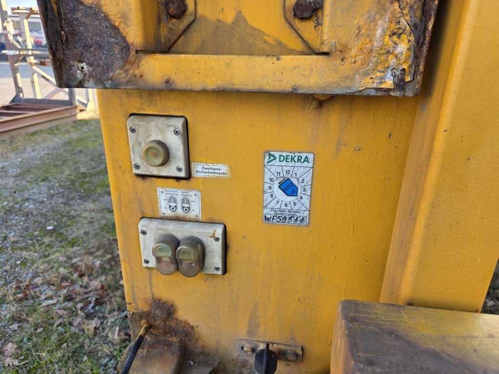 Fahrzeugabbildung Langendorf Innenlader Beton, SBH 27/35, Liftachse