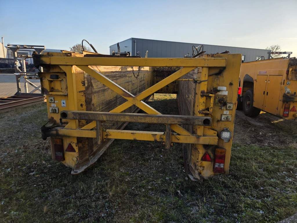 Fahrzeugabbildung Langendorf Innenlader Beton, SBH 27/35, Liftachse