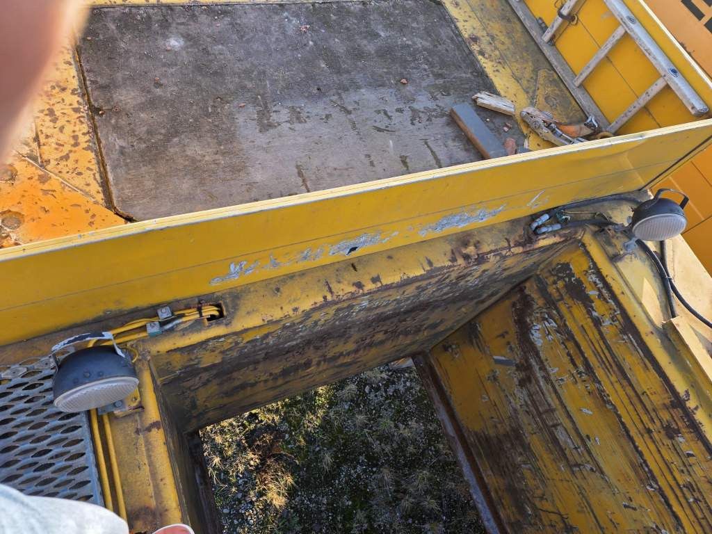 Fahrzeugabbildung Langendorf Innenlader Beton, SBH 27/35, Liftachse