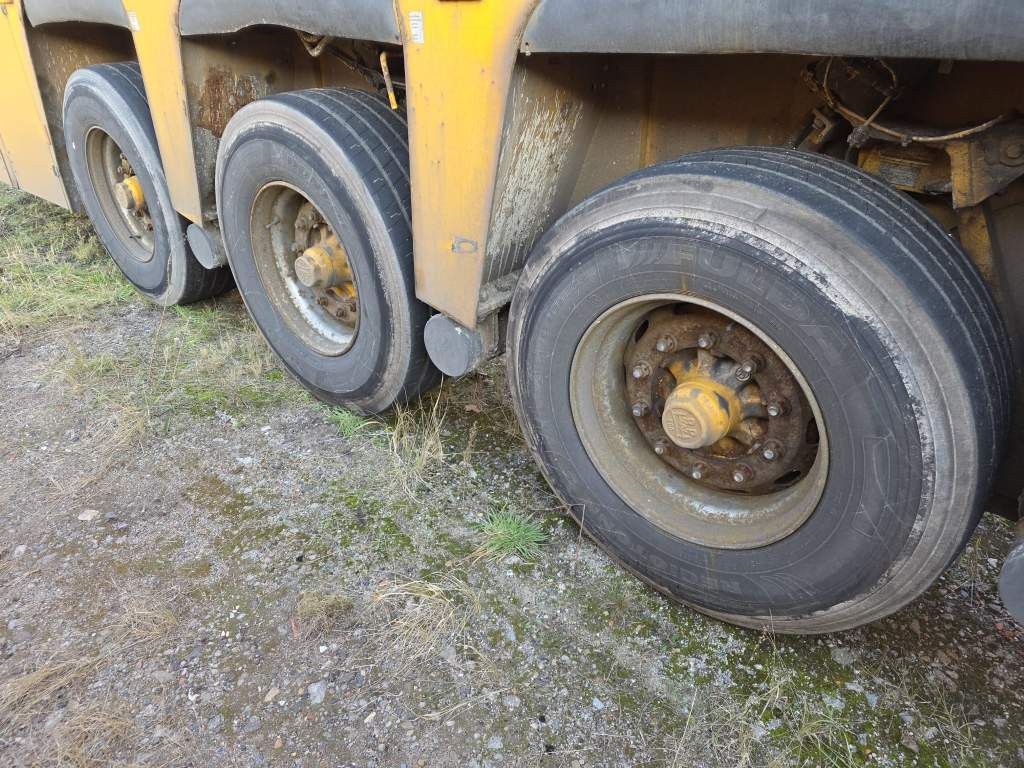 Fahrzeugabbildung Langendorf Innenlader Beton, SBH 27/35, Liftachse